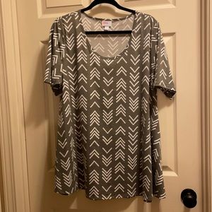 LuLaRoe Perfect Tee XL
